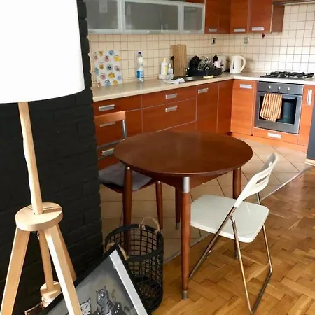 2 Double Bedrooms In The Heart Of Jezyce * Poznań