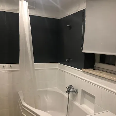 2 Double Bedrooms In The Heart Of Jezyce Apartmán