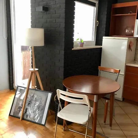 Apartament 2 Double Bedrooms In The Heart Of Jezyce *